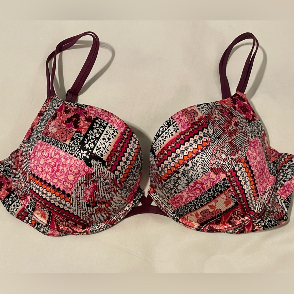 Victoria Secret’s Very Sexy Push-Up 36C